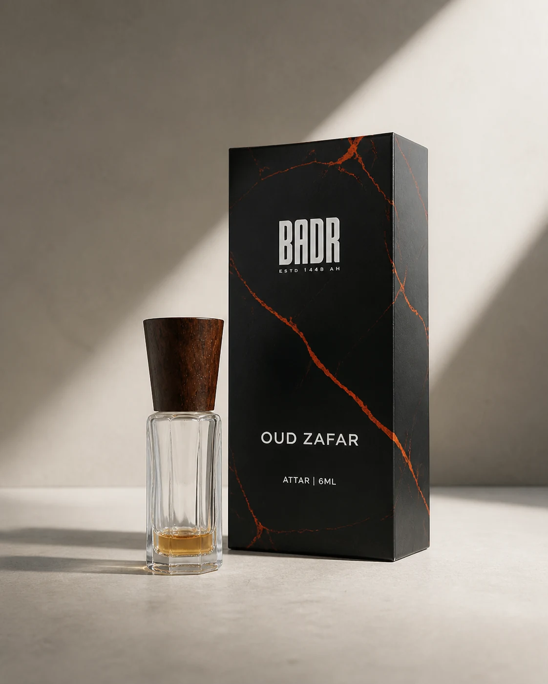 Oud Zafar hard daylight product-image direction